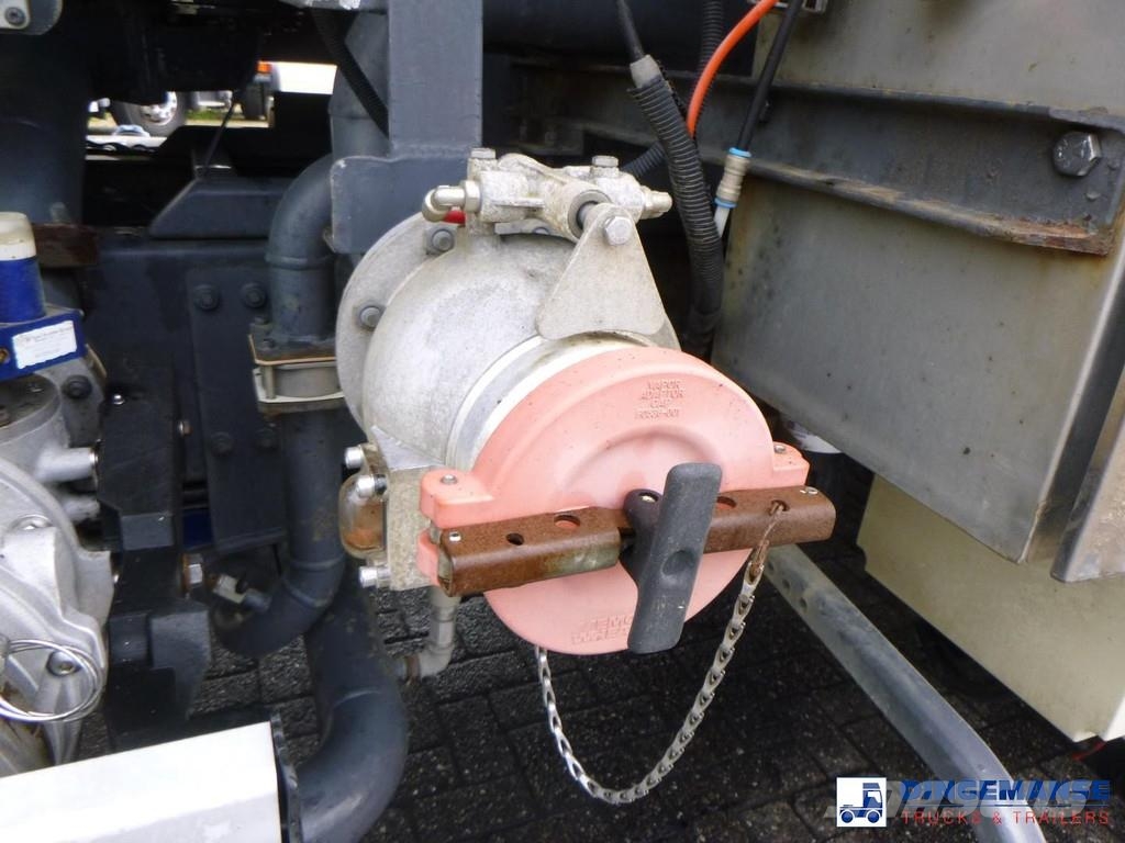 Volvo FE 260 4x2 fuel tank 13.4 m3 / 4 comp / ADR 19-01- Грузовики-цистерны