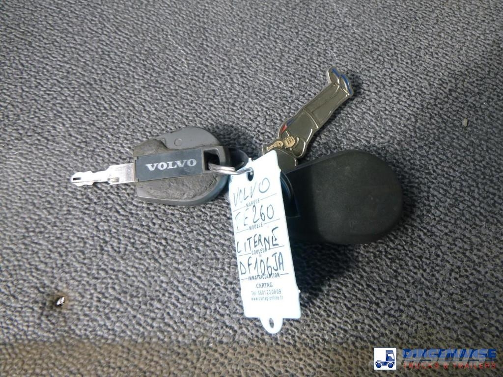 Volvo FE 260 4x2 fuel tank 13.4 m3 / 4 comp / ADR 19-01- Грузовики-цистерны
