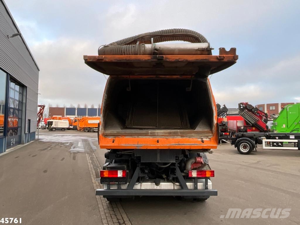 Mercedes-Benz Actros 1829 4x4 Bucher Cityfant 60 Links en rechts Camión de barrendero