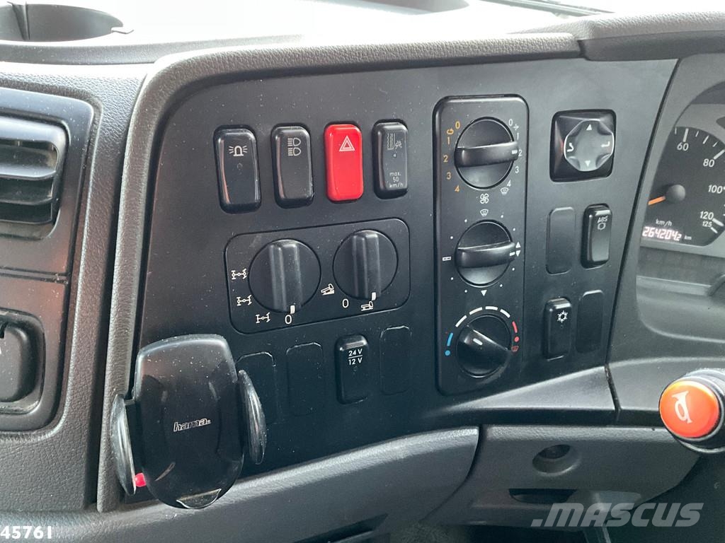 Mercedes-Benz Actros 1829 4x4 Bucher Cityfant 60 Links en rechts Camión de barrendero