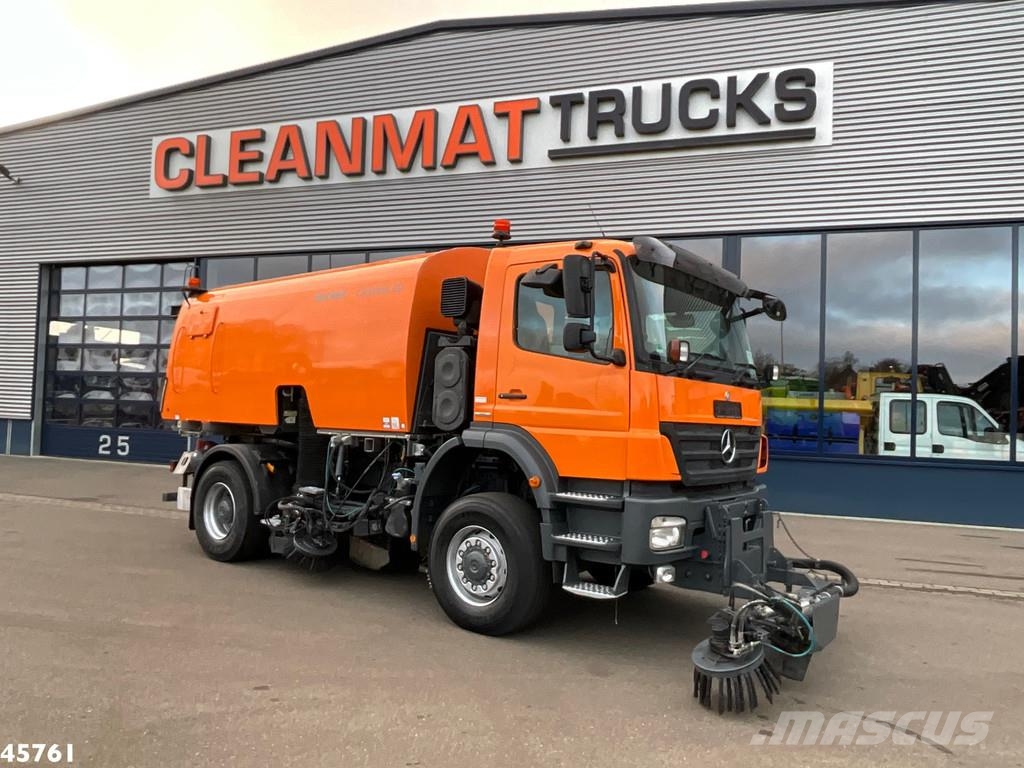 Mercedes-Benz Actros 1829 4x4 Bucher Cityfant 60 Links en rechts Camión de barrendero
