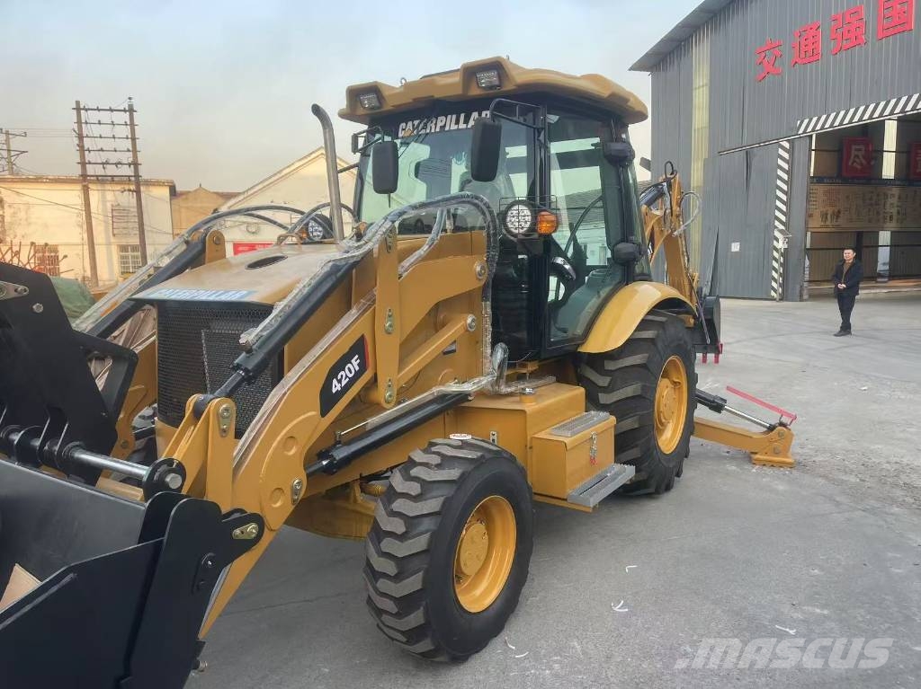 CAT 420 F Tractopelle