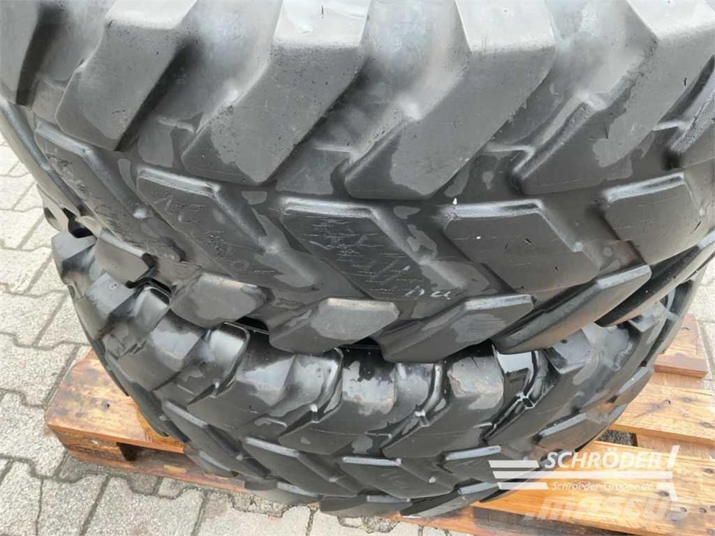 Merlo 4X 405/70 R24 KOMPLETTRÄDER タイヤ、ホイル、リム
