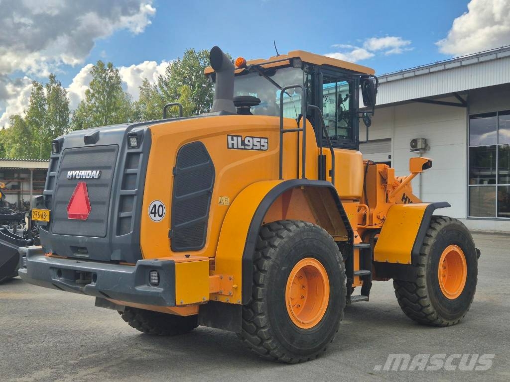 Hyundai HL 955 لوادر بعجل