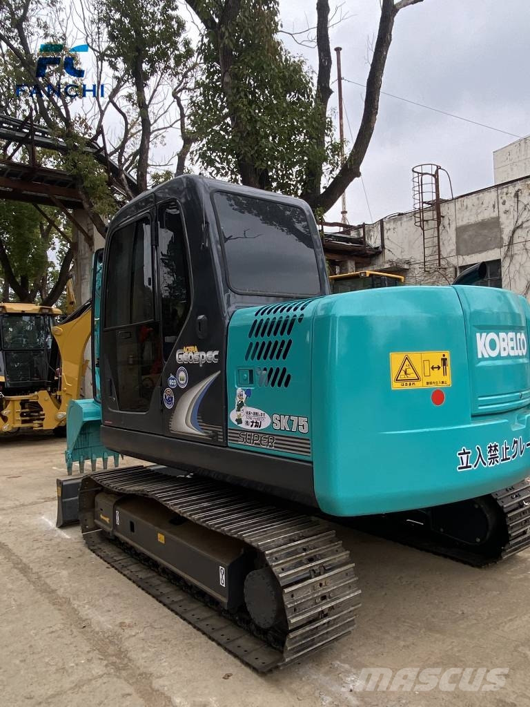 Kobelco SK 75 Excavadoras 7t - 12t