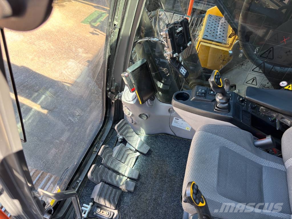 Volvo EC 300 EL med Leica Geosystems, Lagermaskin! Bandgrävare