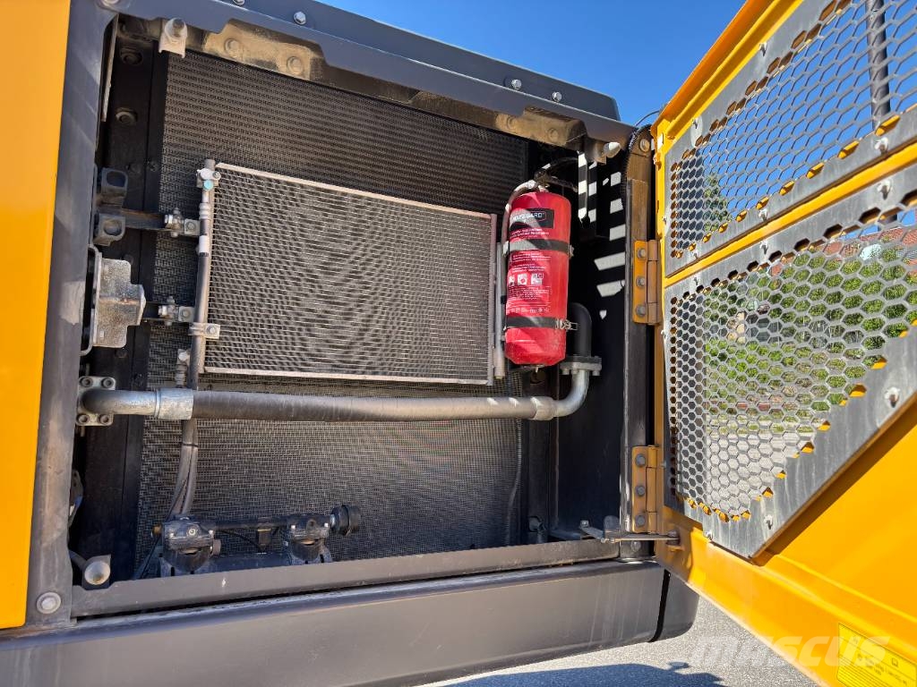 Volvo EC 300 EL med Leica Geosystems, Lagermaskin! Bandgrävare