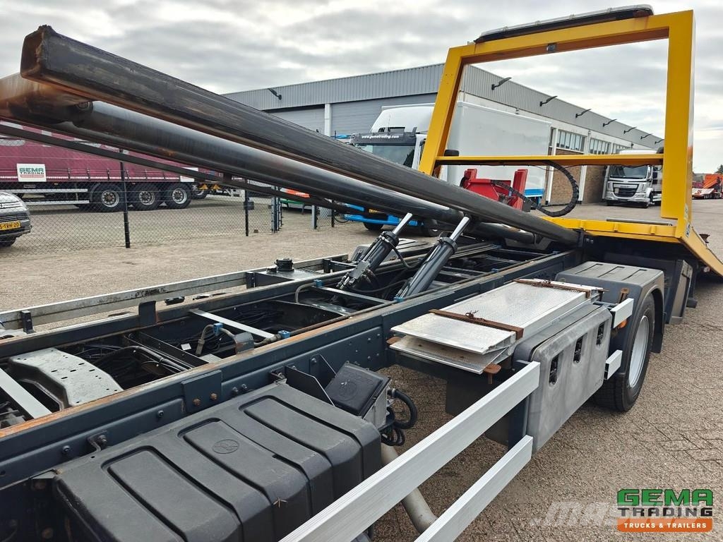Volvo FL 240 4x2 Sleeper Euro5 - 6Cil - Thomas 12/5T + W Veículos de recuperação