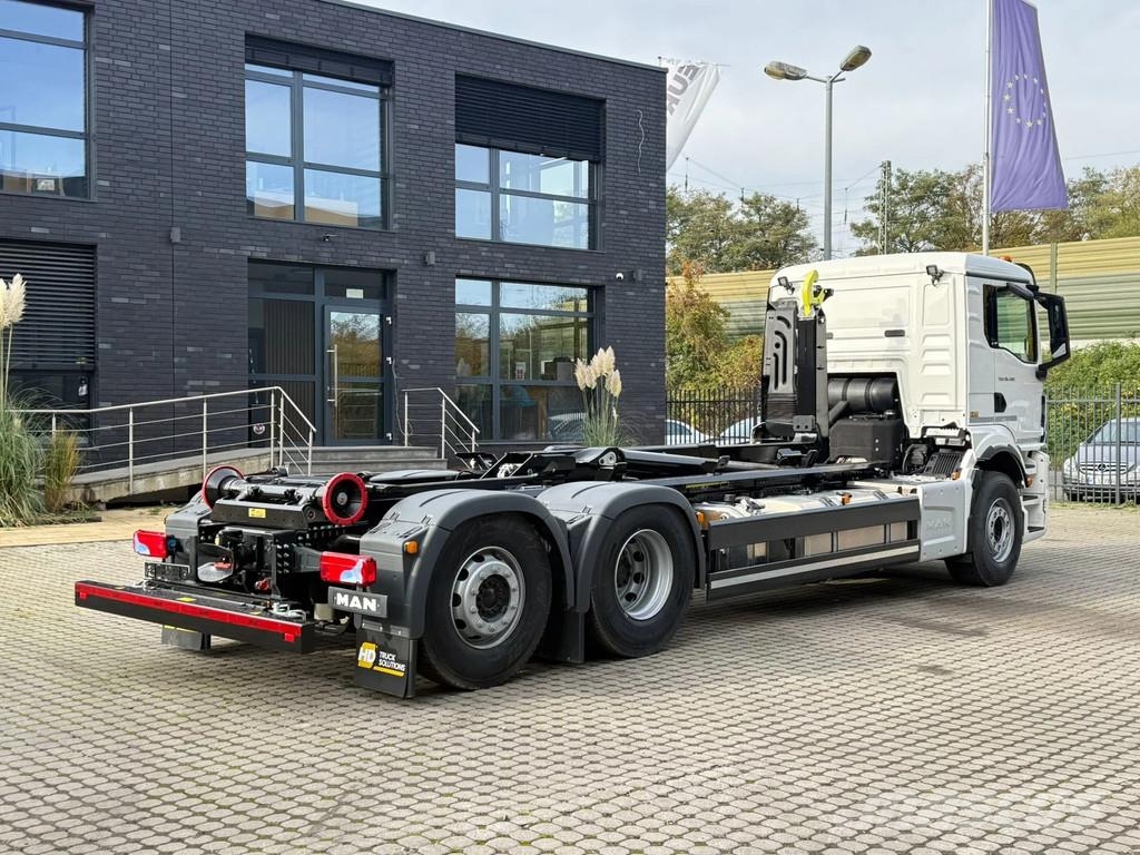 MAN TGS 26.520 MAN TGS 26.520 BL 6x2 MulitLift 20S59 شاحنات الرافعات الخطافية