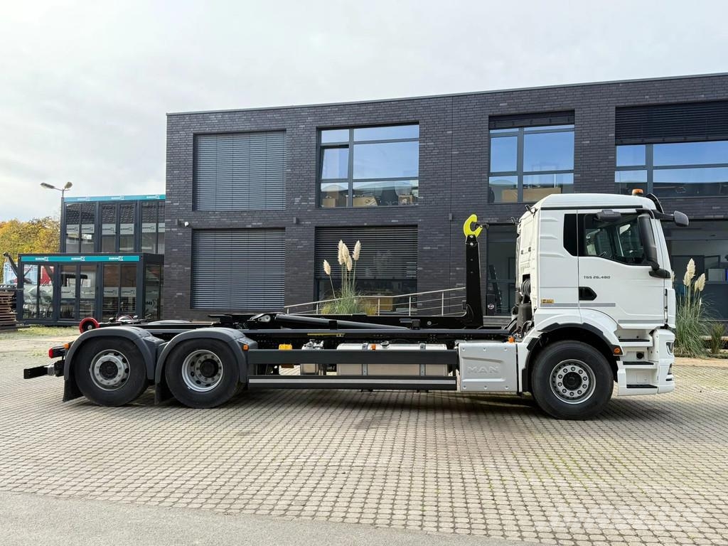 MAN TGS 26.520 MAN TGS 26.520 BL 6x2 MulitLift 20S59 شاحنات الرافعات الخطافية