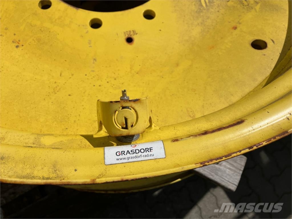 John Deere 13x34 Ďalšie poľnohospodárske stroje