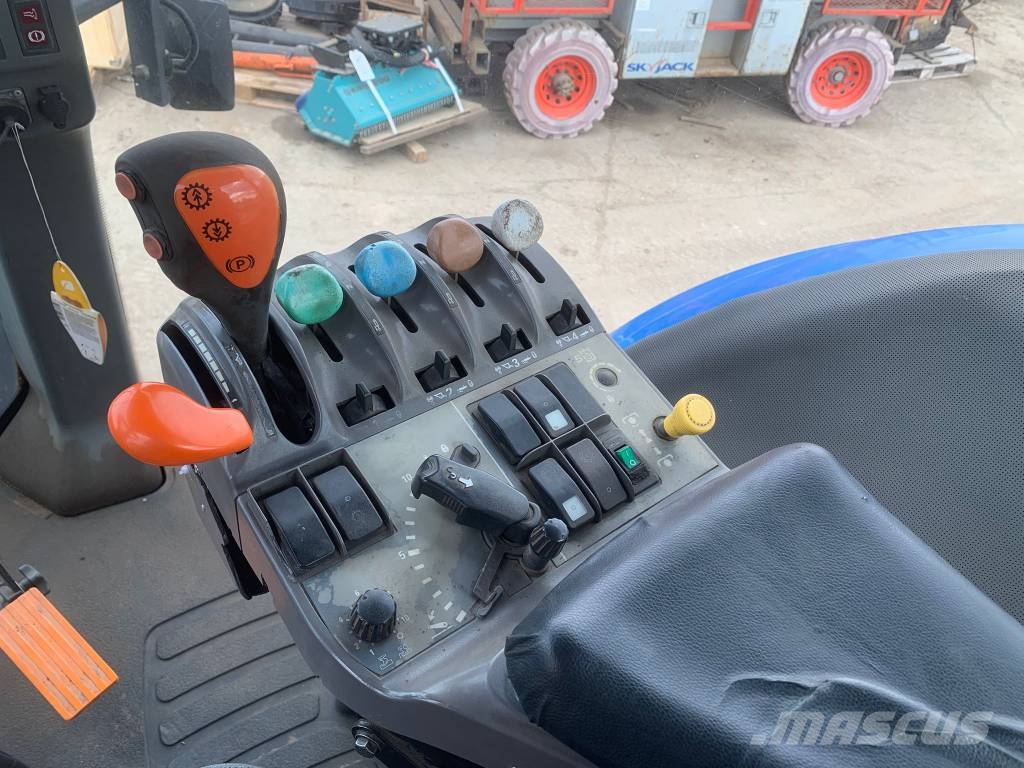New Holland TG 255 Tractores