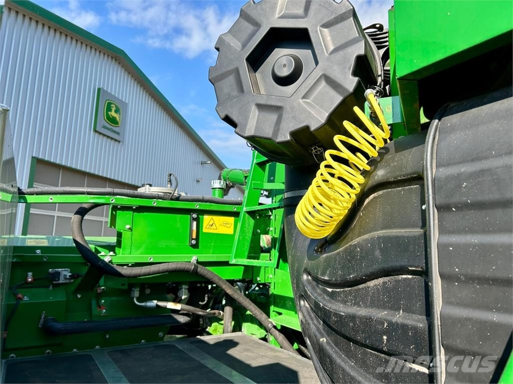 John Deere S785 Leikkuupuimurit