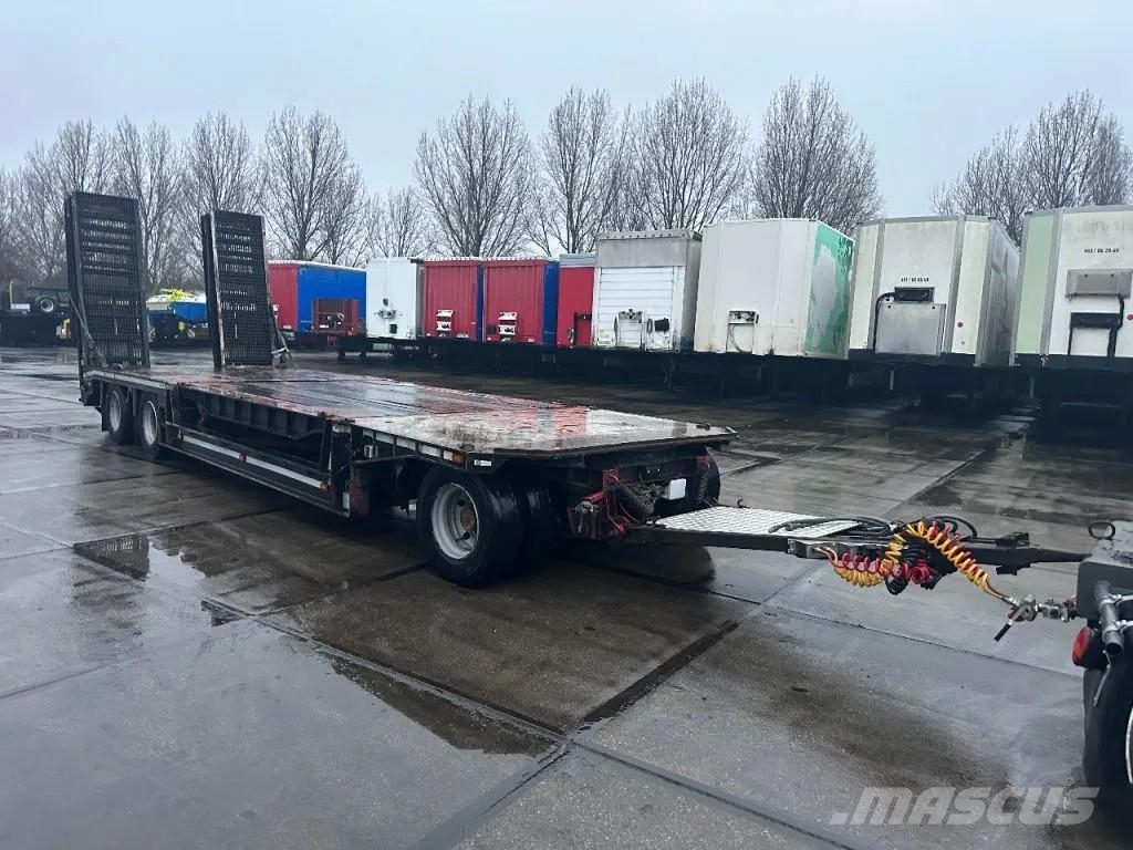 Lako 3 AXLE + RAMPEN EN HEFDAK 3,4 M Plataformas bajas