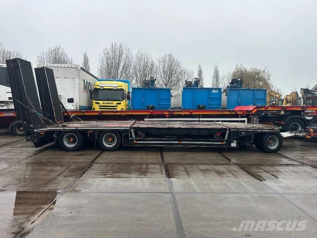 Lako 3 AXLE + RAMPEN EN HEFDAK 3,4 M Plataformas bajas