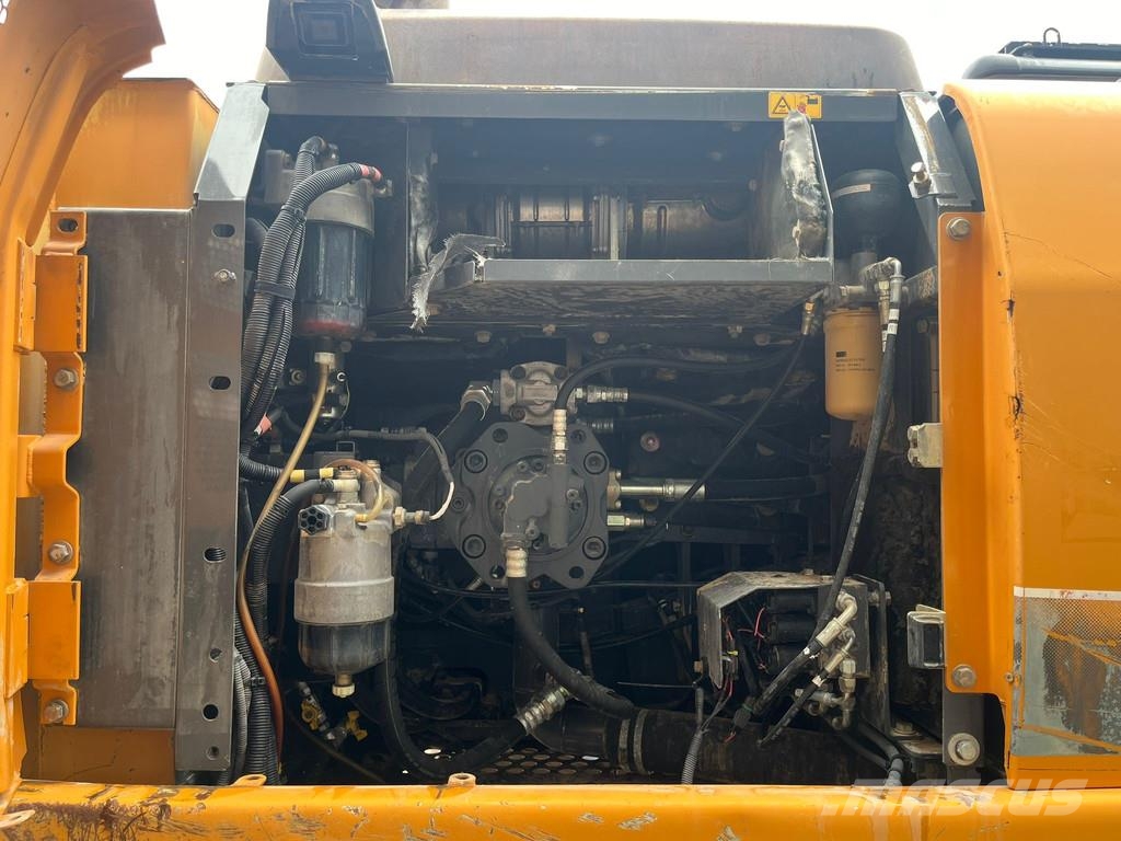 CASE CX250C حفارات زحافة