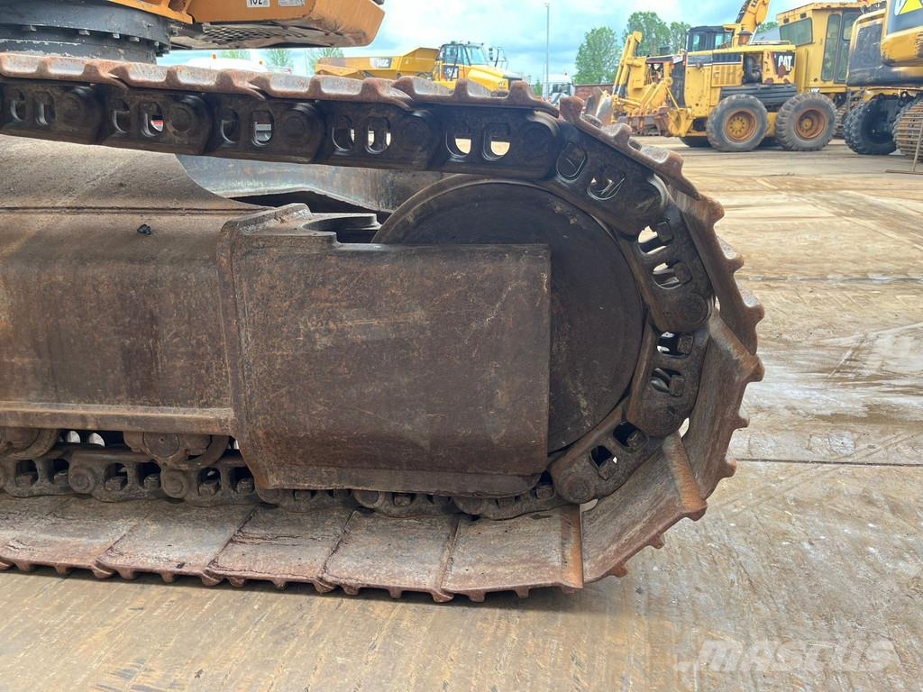 CASE CX250C حفارات زحافة