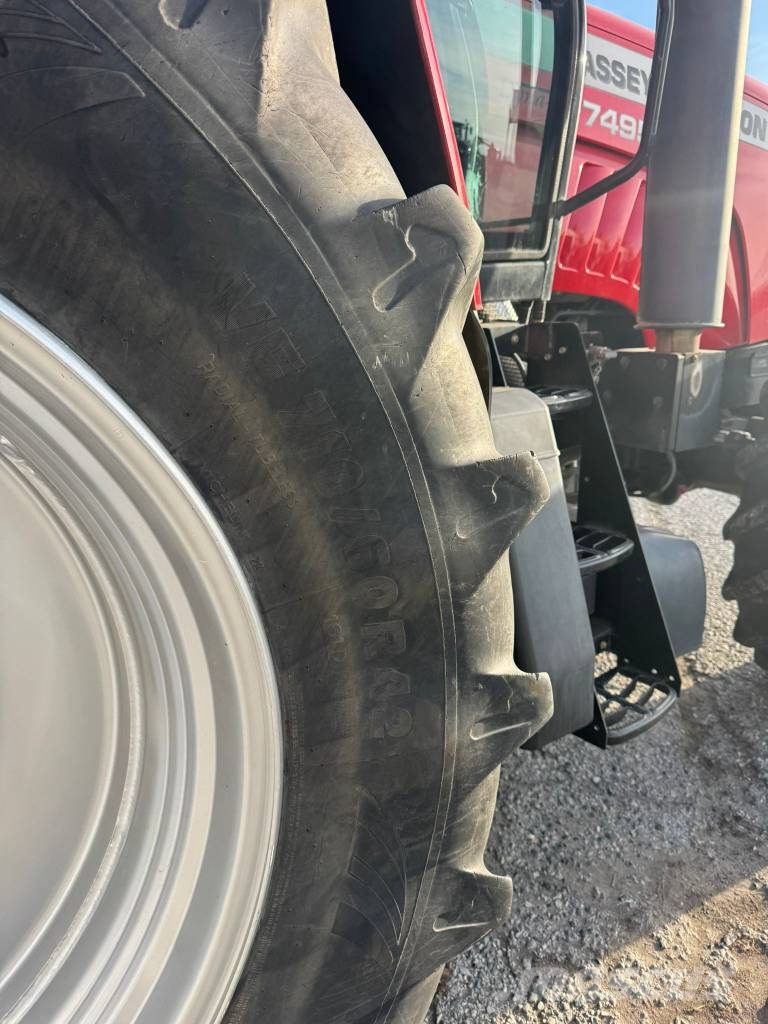Massey Ferguson 7495 Dyna VT トラクター