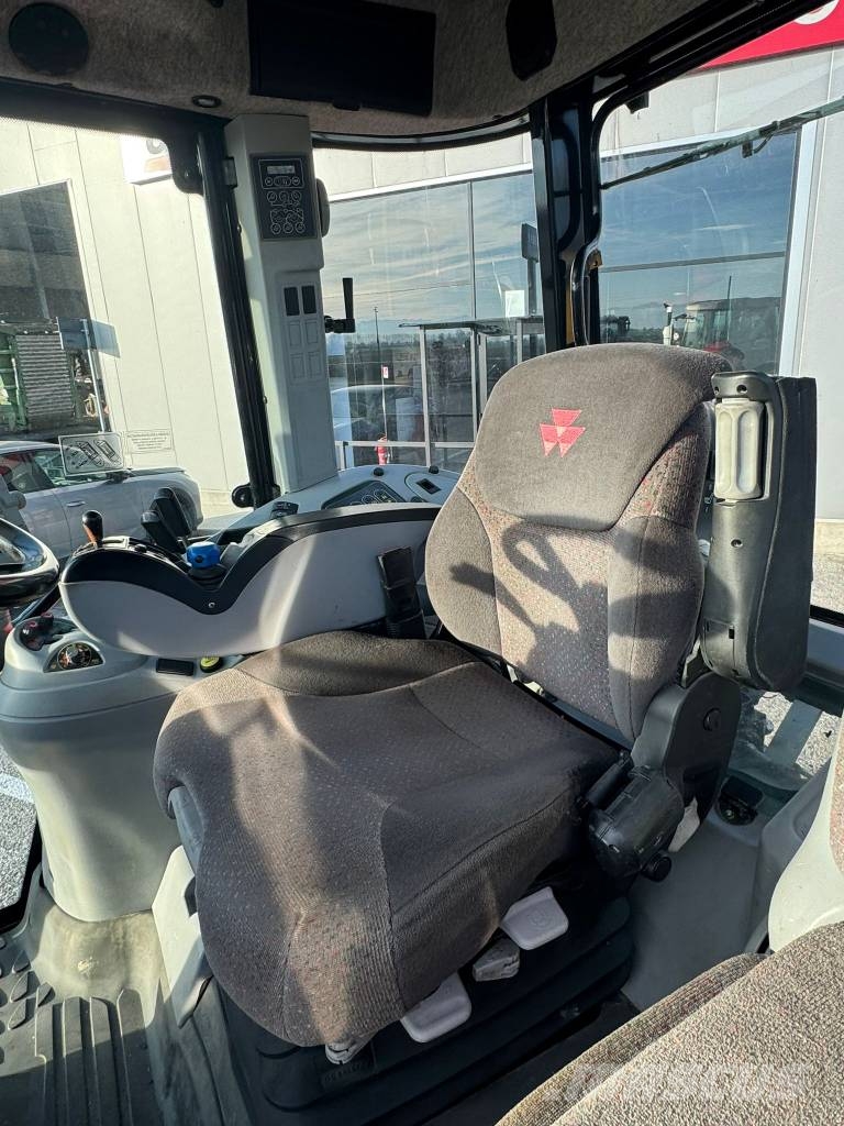 Massey Ferguson 7495 Dyna VT トラクター