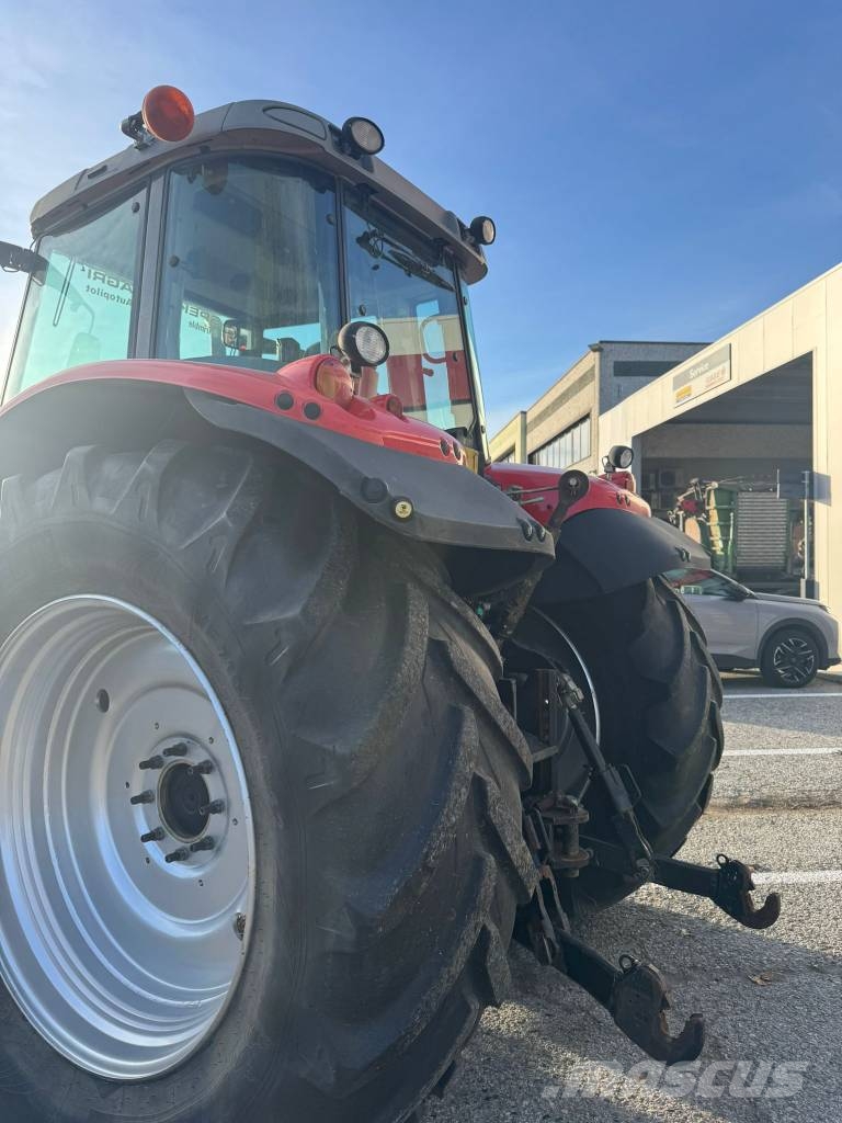 Massey Ferguson 7495 Dyna VT トラクター