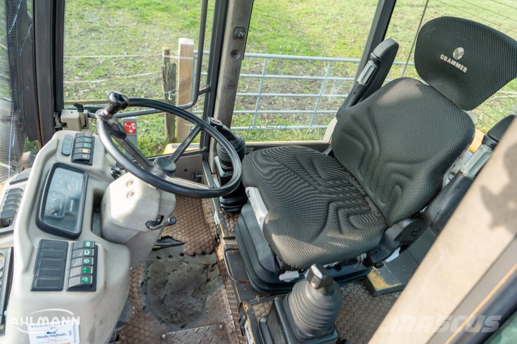 Ahlmann Zwenklader AZ 150 Rataslaadurid