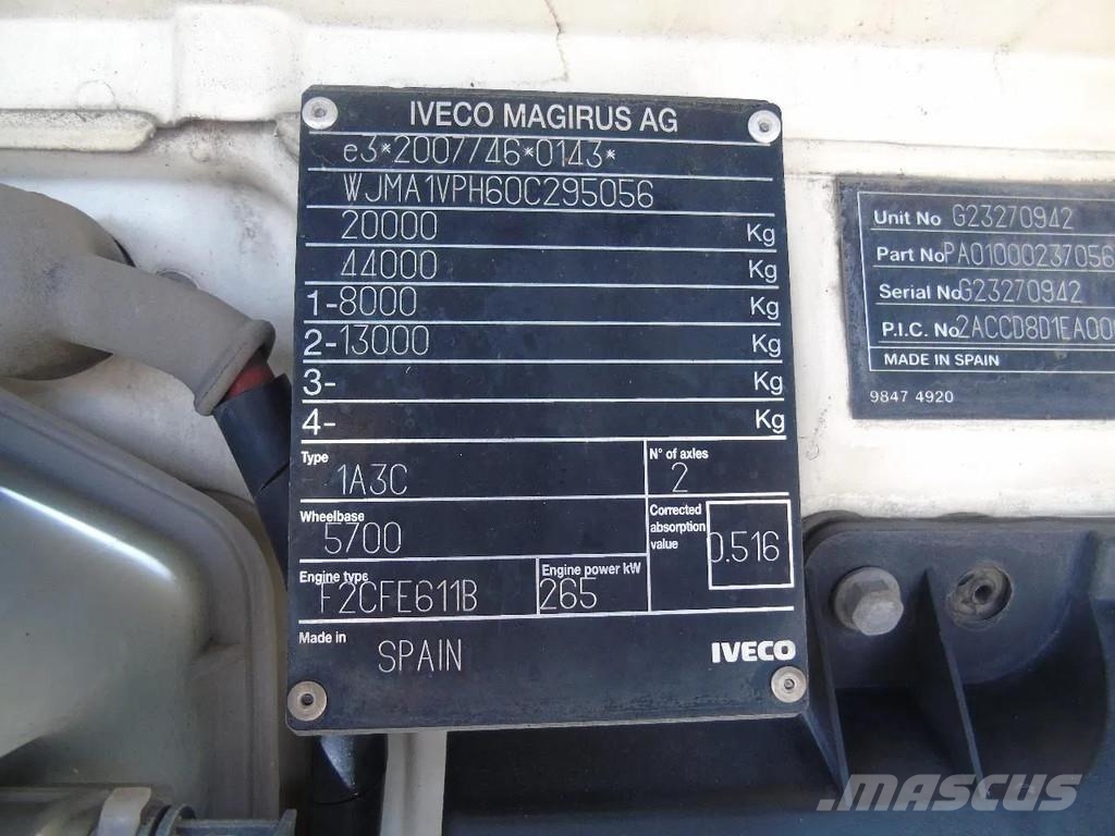 Iveco Stralis 360 + THERMO KING T600R + EURO 6 + 3T LIFT شاحنات بدرجة حرارة قابلة للضبط