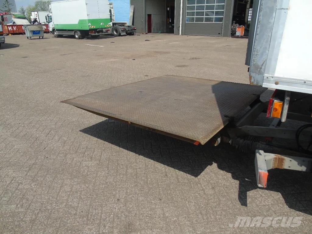 Iveco Stralis 360 + THERMO KING T600R + EURO 6 + 3T LIFT شاحنات بدرجة حرارة قابلة للضبط