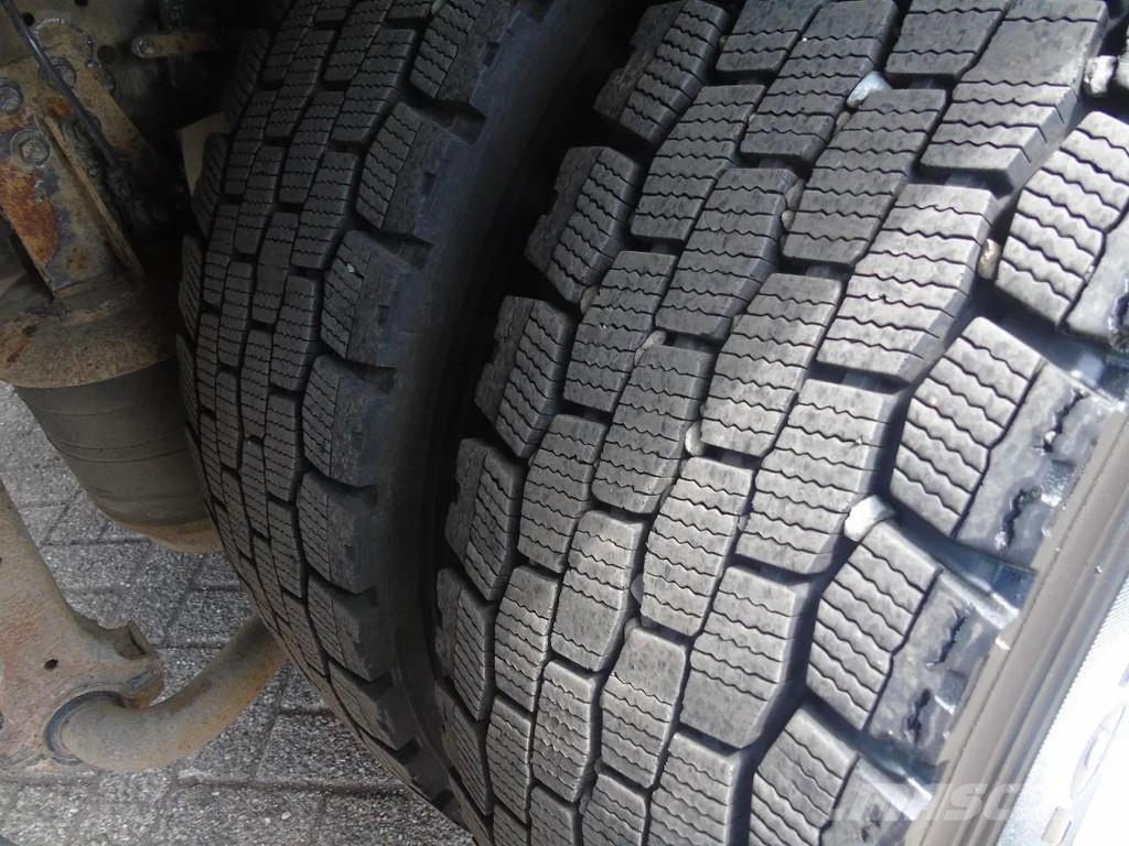 Iveco Stralis 360 + THERMO KING T600R + EURO 6 + 3T LIFT شاحنات بدرجة حرارة قابلة للضبط