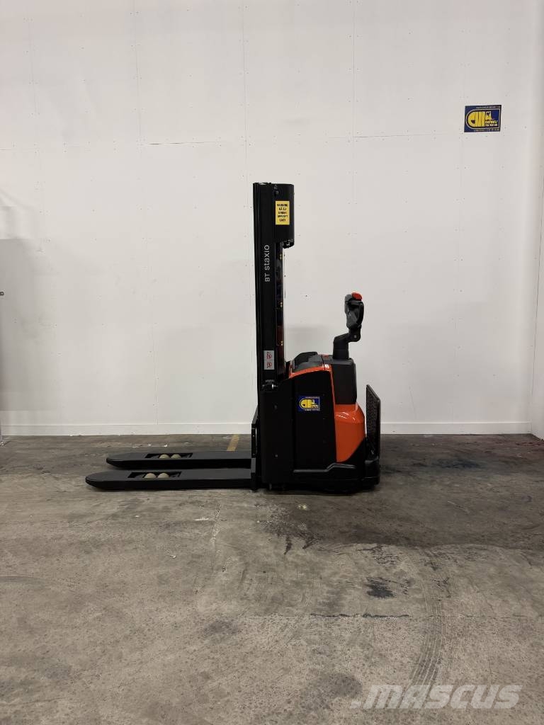 BT SWE 120 L Montacargas manual