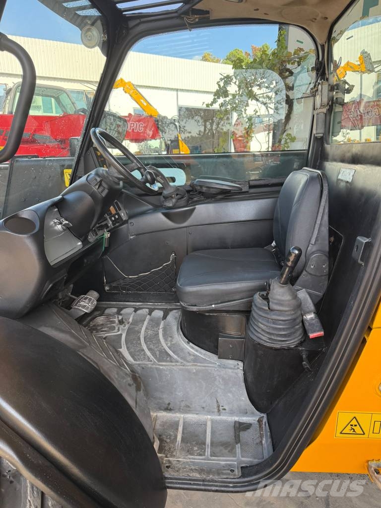 JCB 527-55 Φορτωτές πολλαπλών χρήσεων
