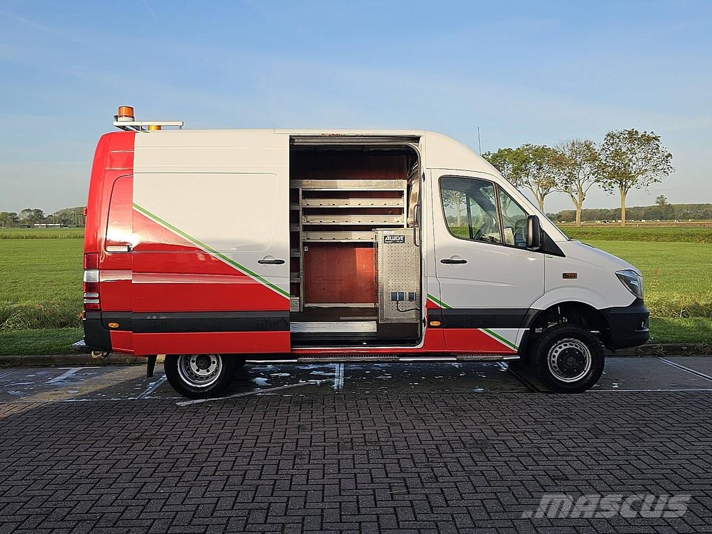 Mercedes-Benz Sprinter 519 L2H2 V6 3.0 LTR ac automaat 4X4! sper Kaubikud