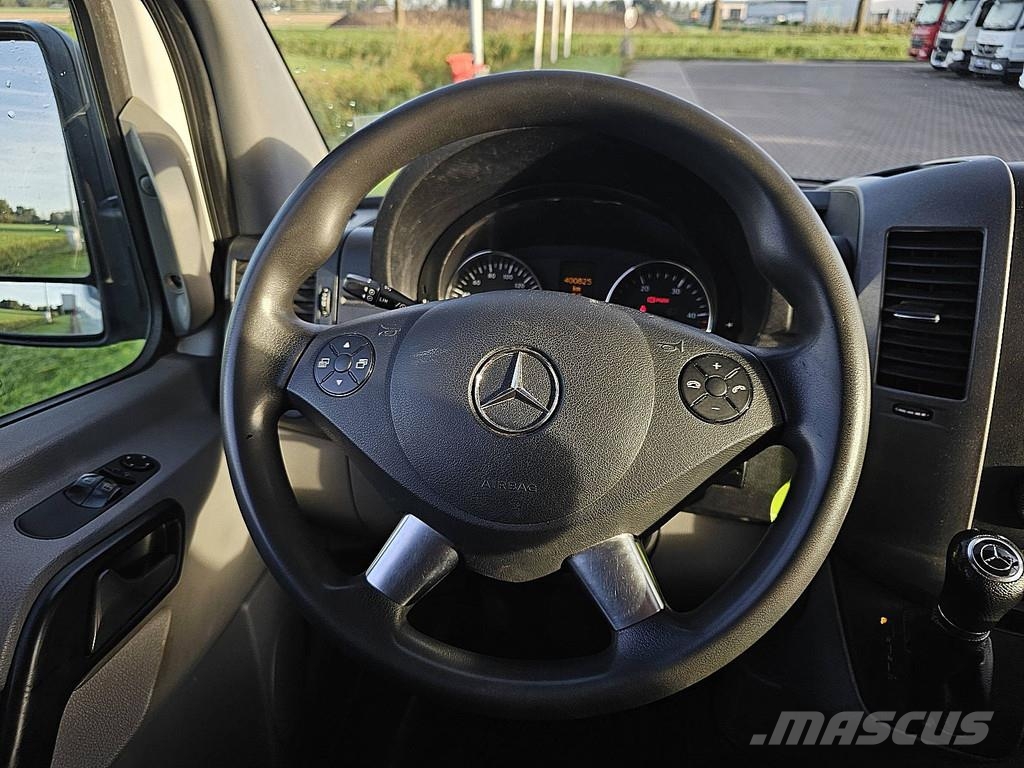 Mercedes-Benz Sprinter 519 L2H2 V6 3.0 LTR ac automaat 4X4! sper Kaubikud