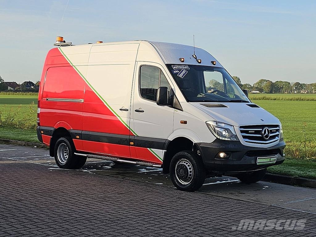 Mercedes-Benz Sprinter 519 L2H2 V6 3.0 LTR ac automaat 4X4! sper Kaubikud