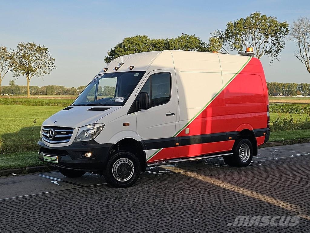 Mercedes-Benz Sprinter 519 L2H2 V6 3.0 LTR ac automaat 4X4! sper Kaubikud