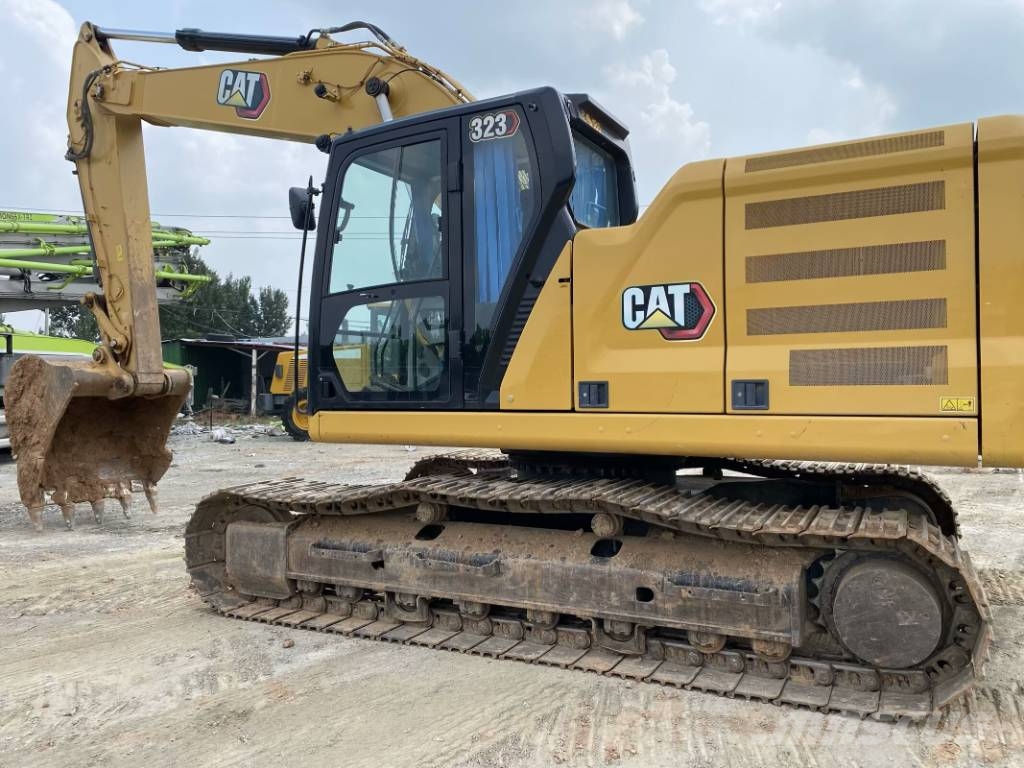 CAT 323   Shanghai largest supplier Vikšriniai ekskavatoriai