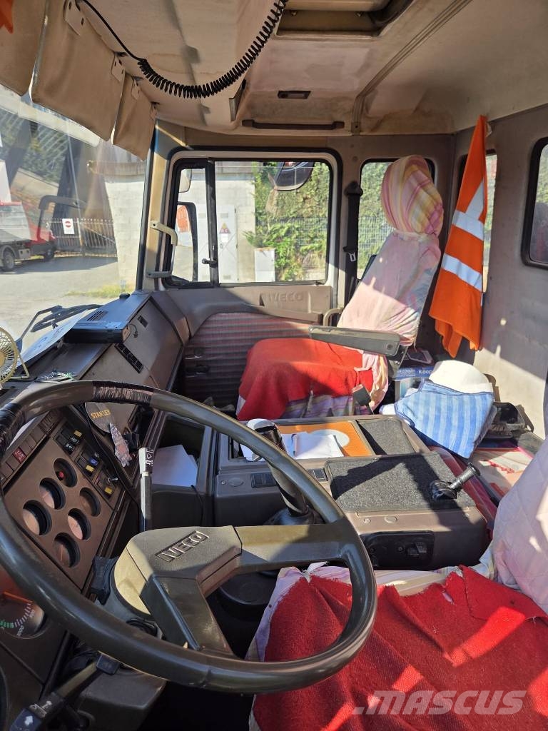 Iveco 190-26 Kamioni sa kranom