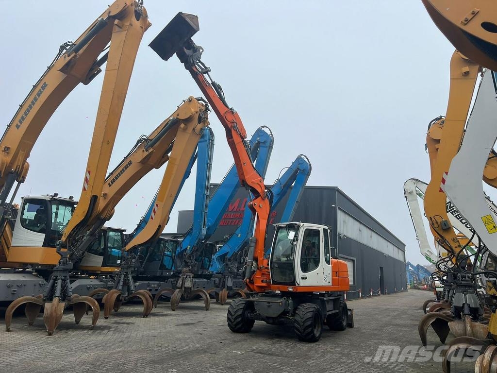 Liebherr A 311 Litronic Wielgraafmachines