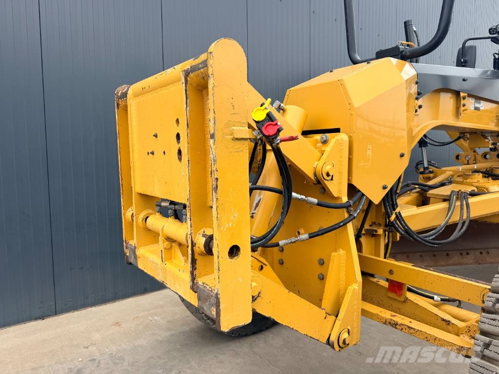 CAT 140M3 Niveleuse