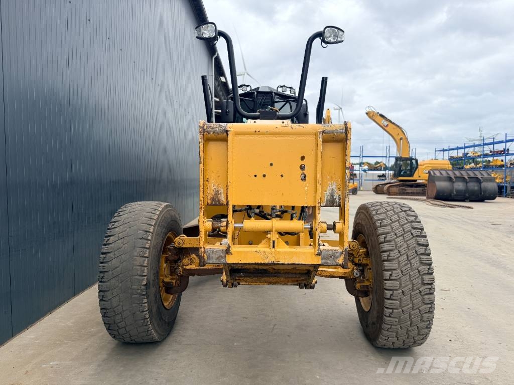CAT 140M3 Niveleuse