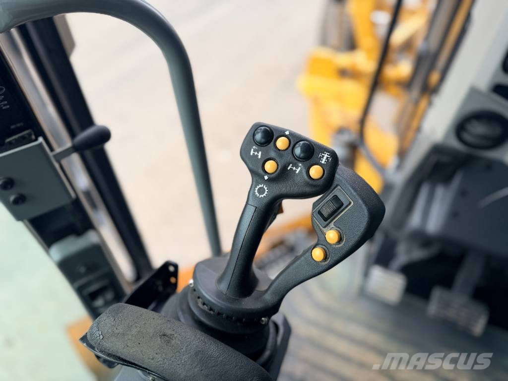 CAT 140M3 Niveleuse