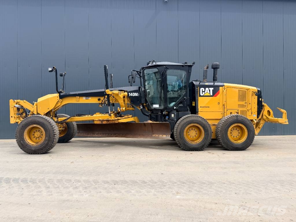 CAT 140M3 Niveleuse