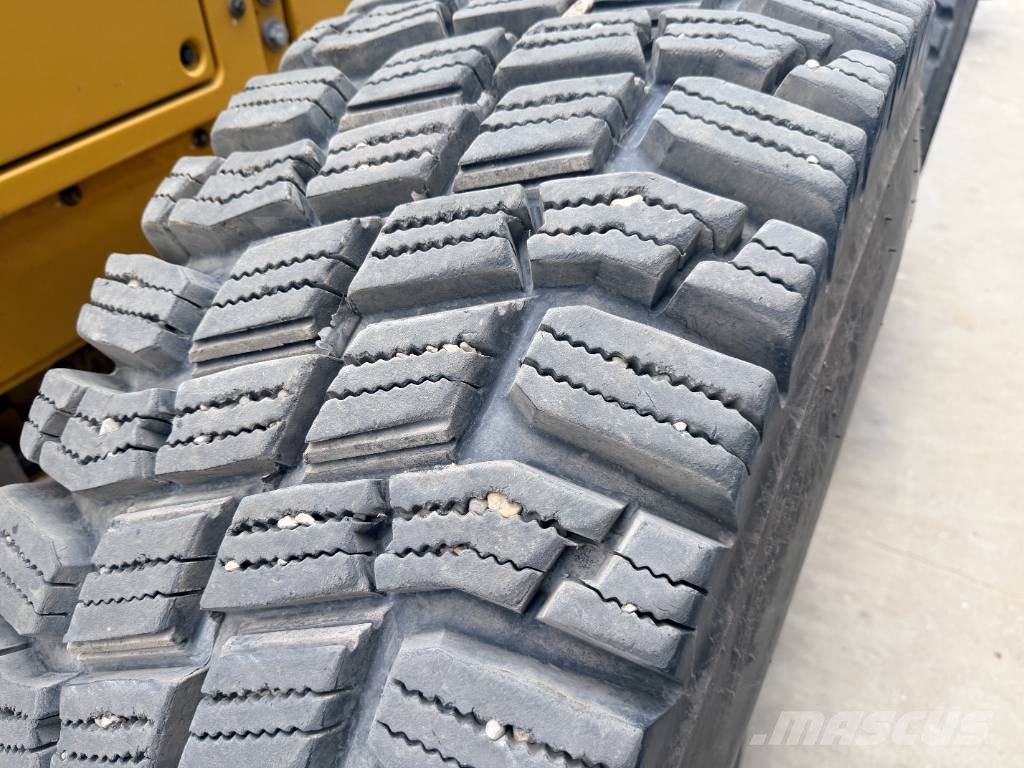 CAT 140M3 Niveleuse