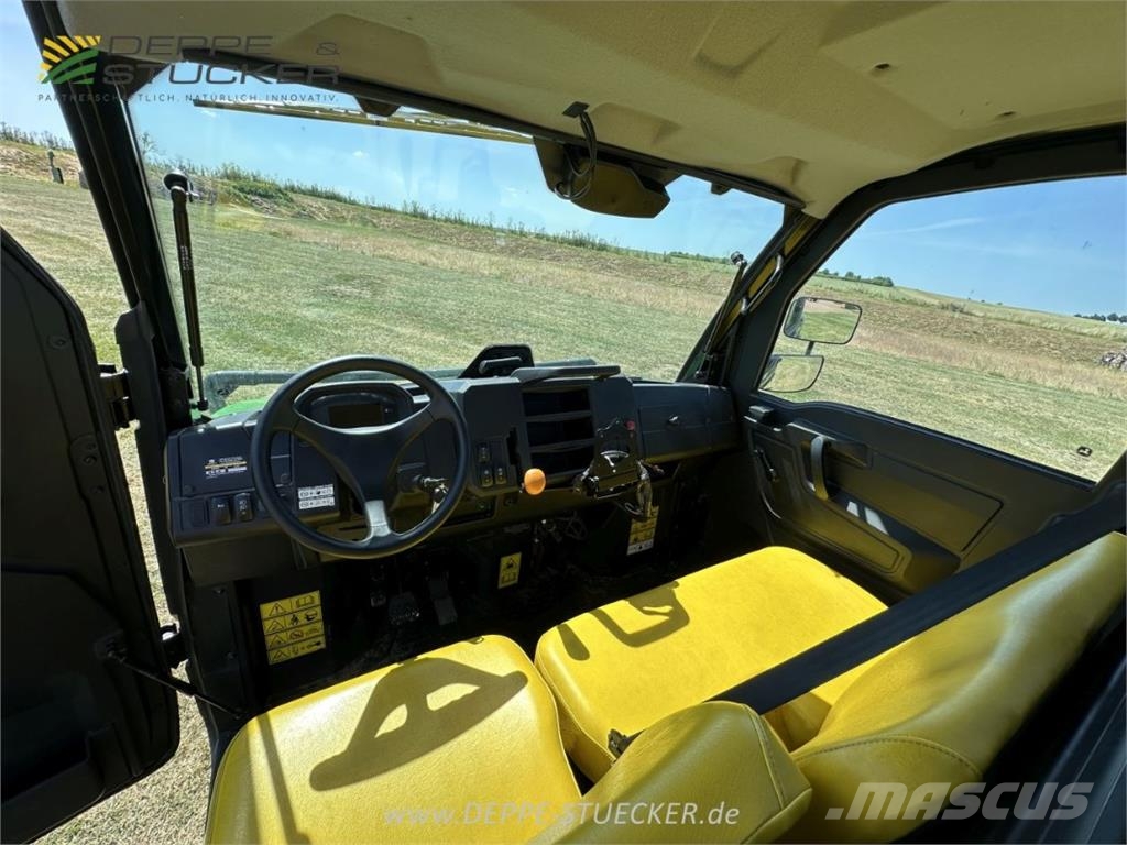 John Deere XUV865M ATVs