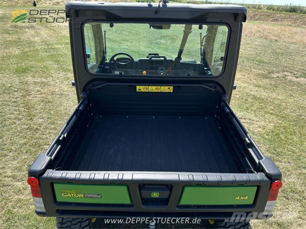 John Deere XUV865M ATVs