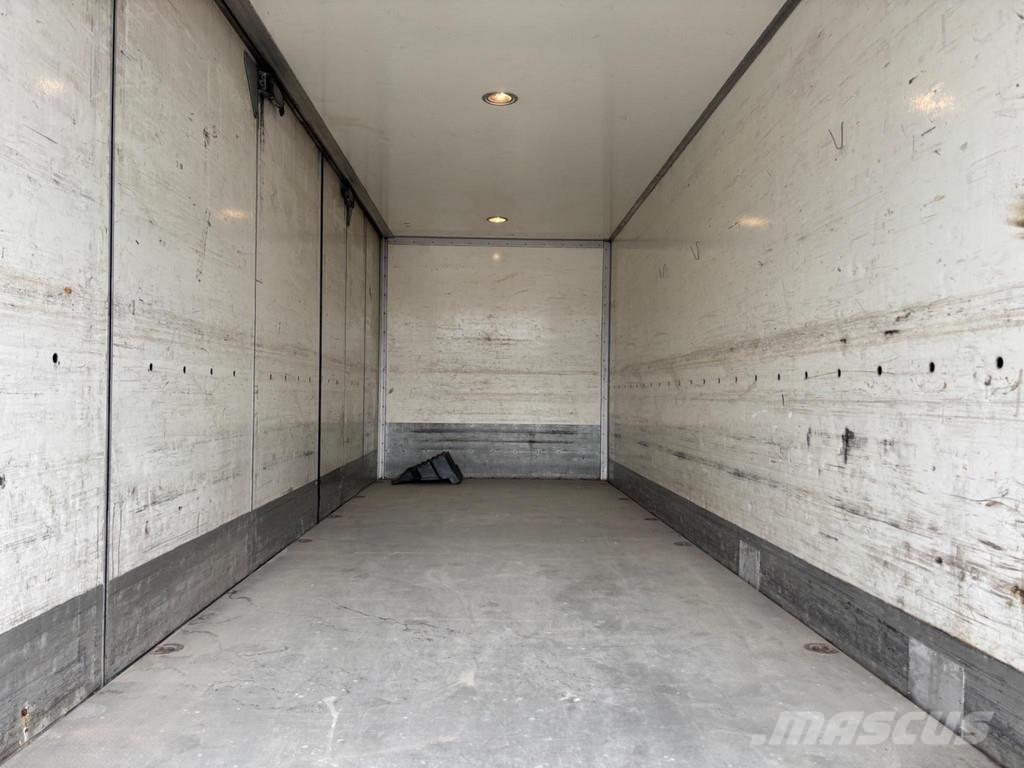 Scania P230 4x2 EURO4 + SIDE OPENING BOX Camiones con caja de remolque