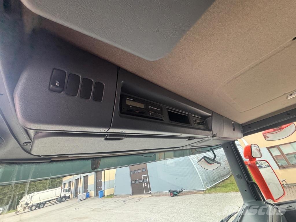 Scania P230 4x2 EURO4 + SIDE OPENING BOX Camiones con caja de remolque