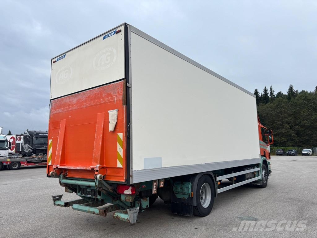 Scania P230 4x2 EURO4 + SIDE OPENING BOX Camiones con caja de remolque
