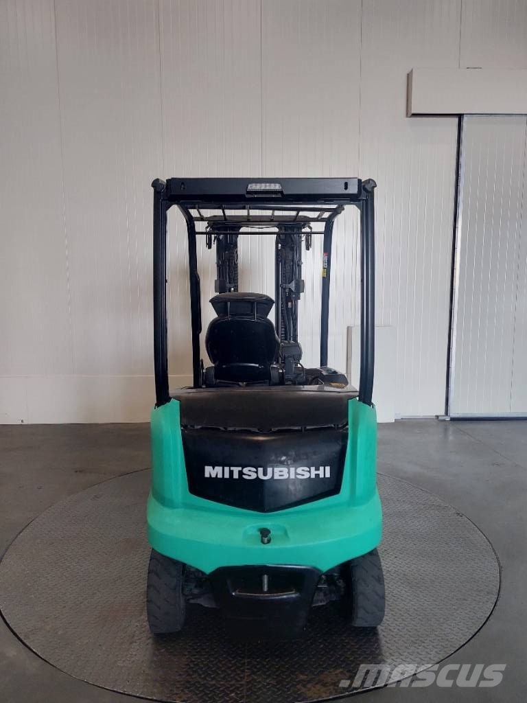 Mitsubishi FB30N Heftruck Ηλεκτρικά περονοφόρα ανυψωτικά κλαρκ