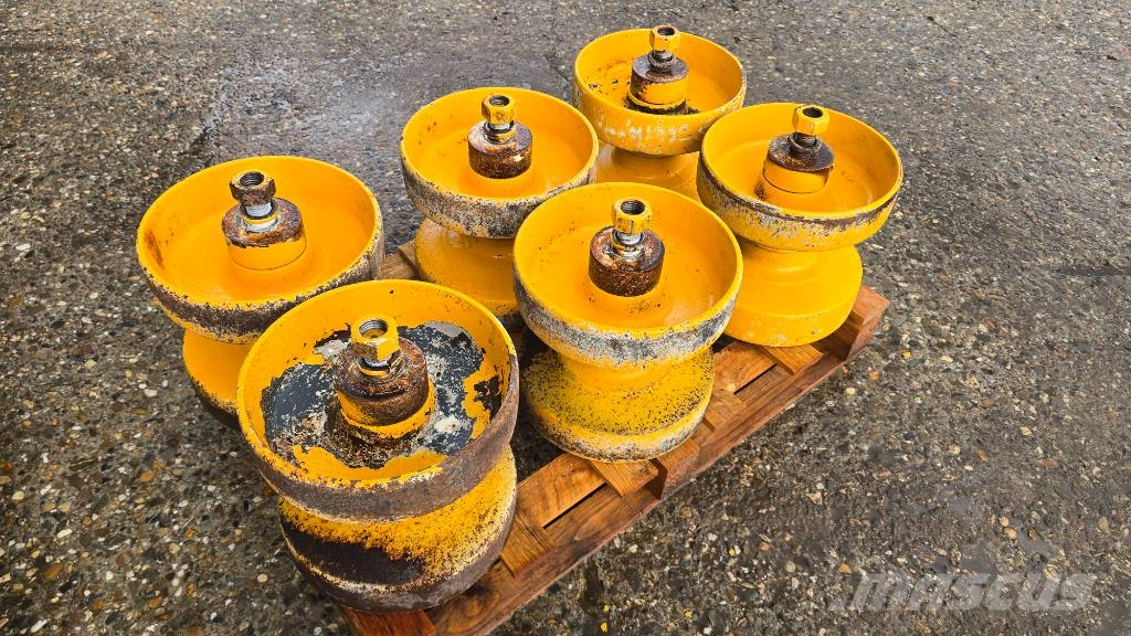 Morooka MST 600 800 1000 1100 bottom roller top roller Tracks, chains and undercarriage