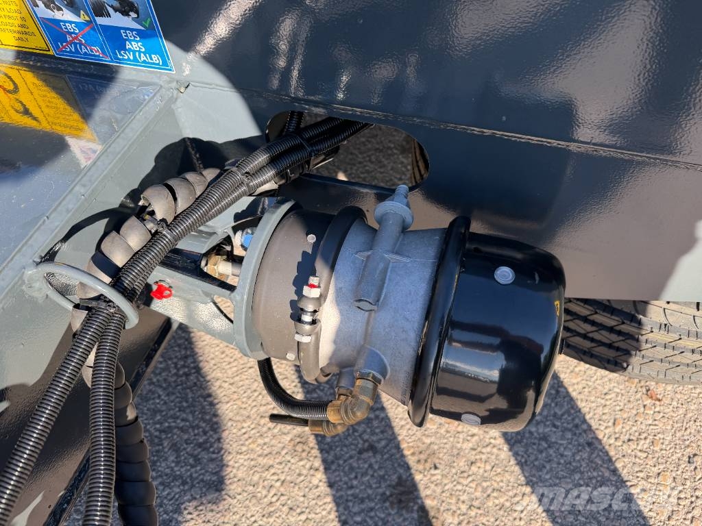 NC 3axl Lastbilskärra 25T med lastväxlarfunktion Multiliftes